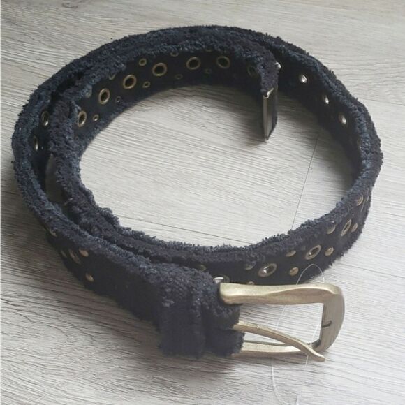 Free People Brass Studded Black Distressed Canvas Grommet Belt - Picture 2 of 7